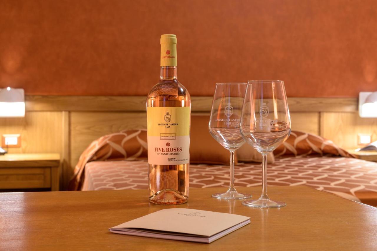 Hotel Leone De Castris Wine