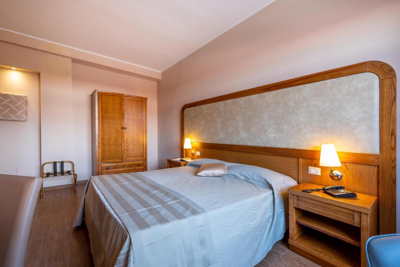 Leone De Castris Wine Hotel 3*