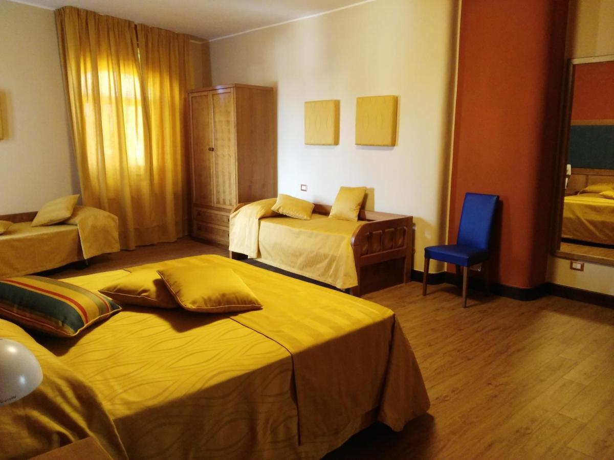 Hotel Leone De Castris Wine